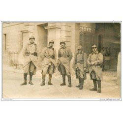 carte postale ancienne GUERRE 1914-18. Carte Photo Régiment Artillerie du 2° Grenadiers. Militaires et Poilus