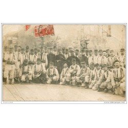 carte postale ancienne GUERRE 1914-18. Carte Photo Régiment d'Infanterie du 131° Cahors. Militaires