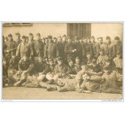 carte postale ancienne GUERRE 1914-18. Carte Photo Régiment d'Infanterie Russe ou Polonaise. Militaires