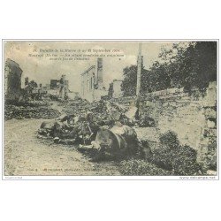 carte postale ancienne GUERRE 1914-18. Chevaux morts à Maurupt. Bataille de la Marne