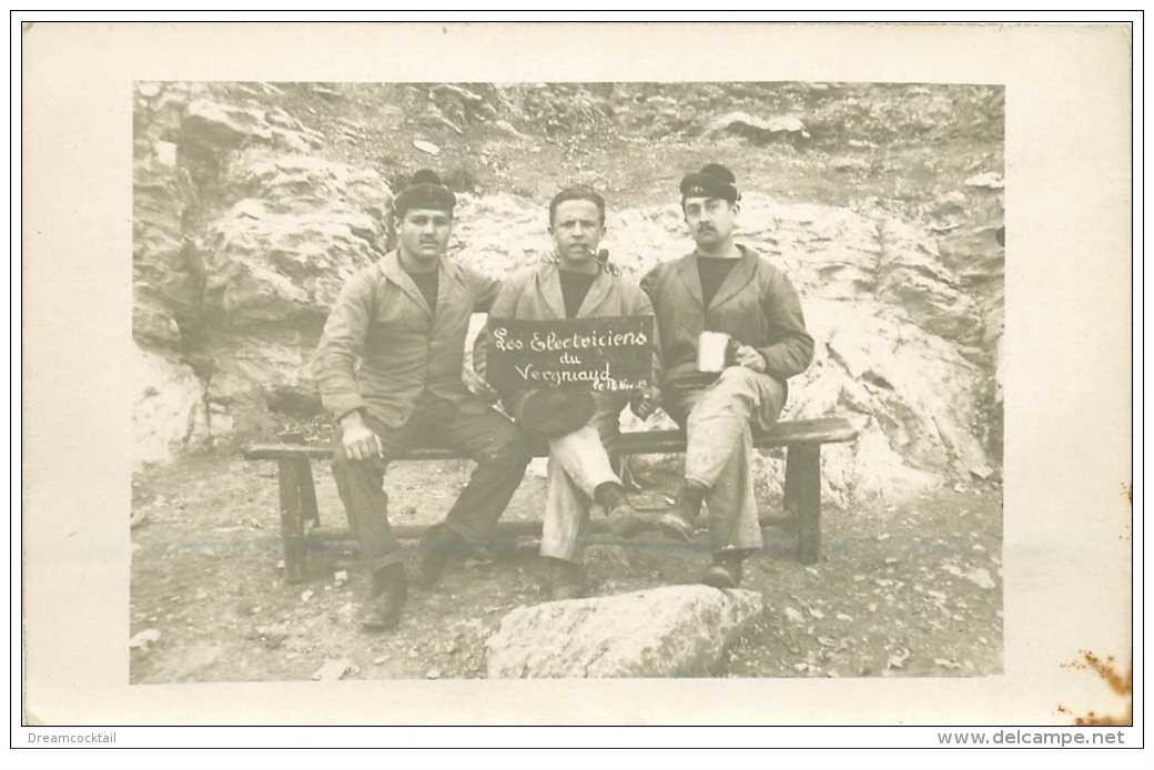 carte postale ancienne GUERRE 1914-18. Les Electriciens du Cuirassé d'Escadre Le Vergniaud. Militaires et Marine Française