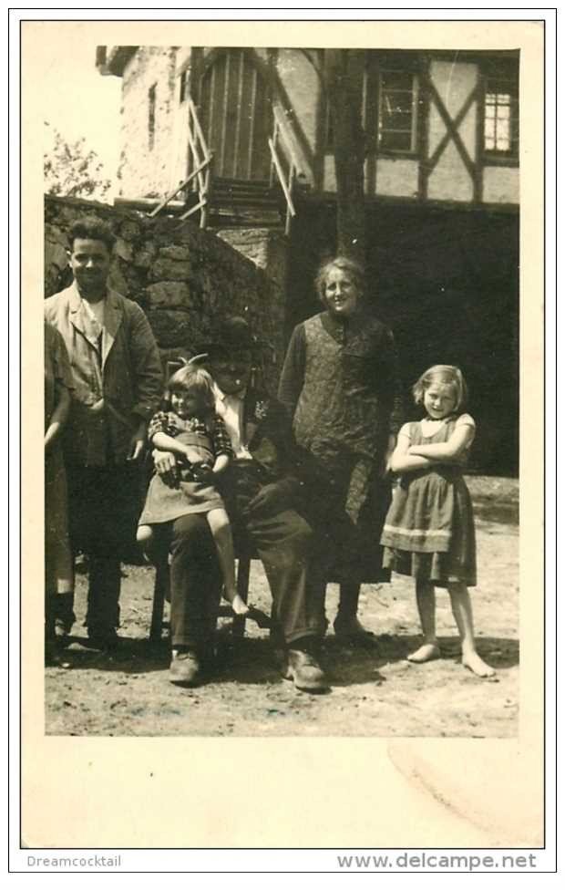 GUERRE 1939-45. Les Bars Théophile Prisonnier de guerre à la Ferme en Allemagne 1945