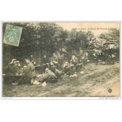 carte postale ancienne MILITARIA. La Soupe des Hommes de Garde. La Vie au Camp vers 1905