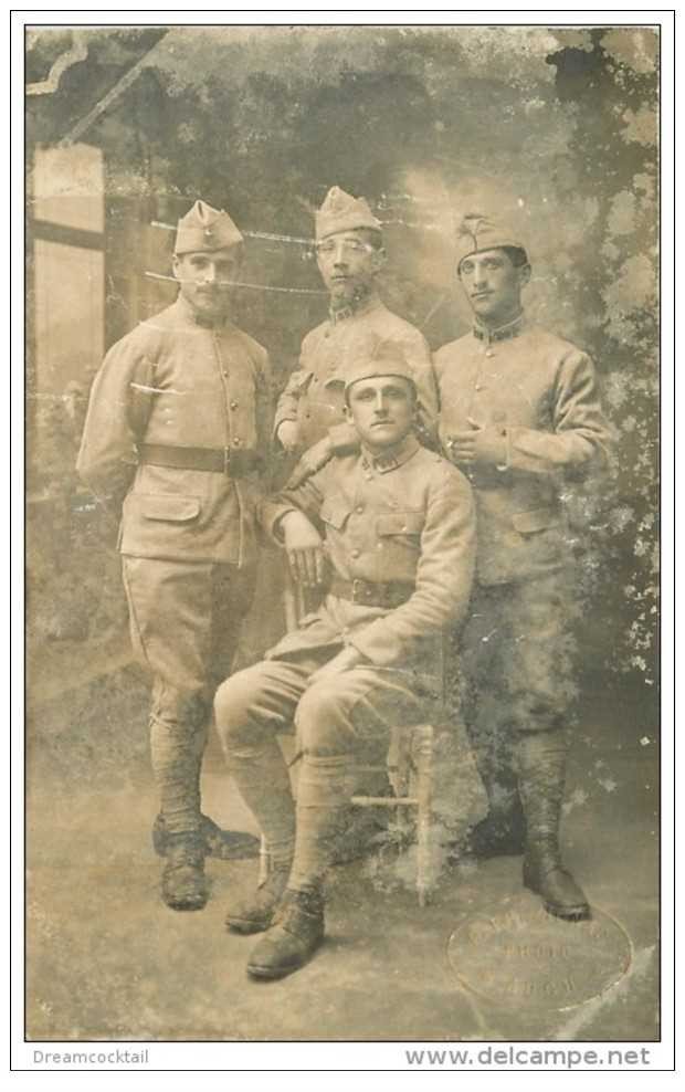 carte postale ancienne GUERRE 1914-18. Régiment d'Infanterie du 88°. Militaires et Poilus.