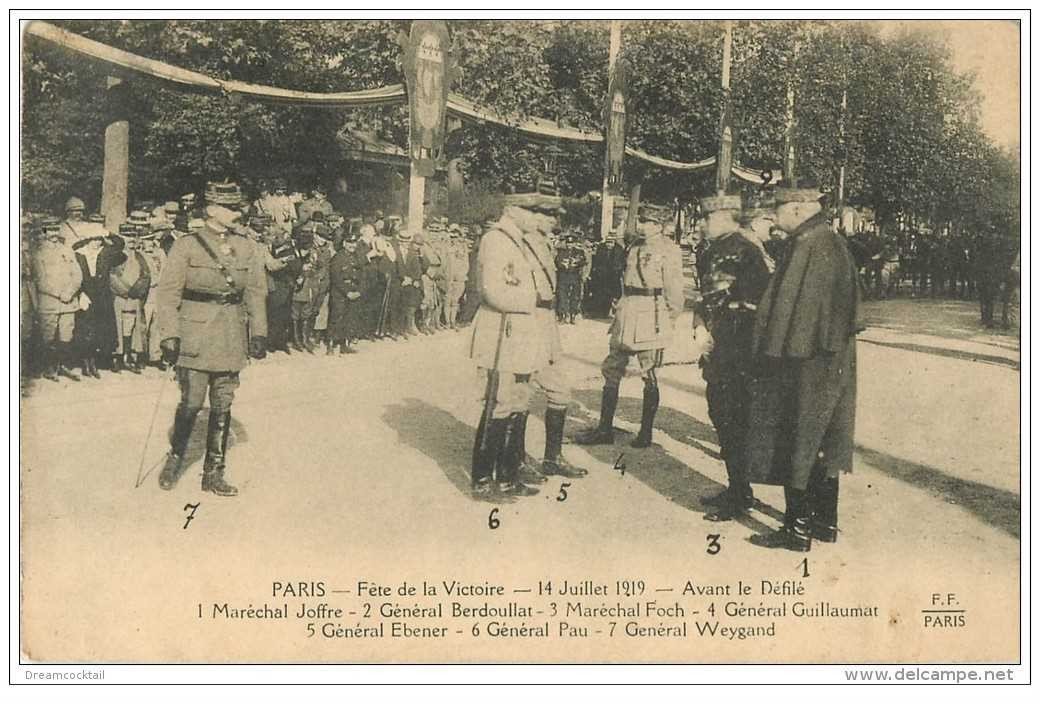 carte postale ancienne GUERRE 1914-1918. Fête de la Victoire. Maréchal Joffre, Berdoullat, Foch, Guillaumat