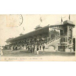 carte postale ancienne 14 DEAUVILLE. Hippodrome. Les Courses et les Tribunes 1924. Chevaux et Jockeys