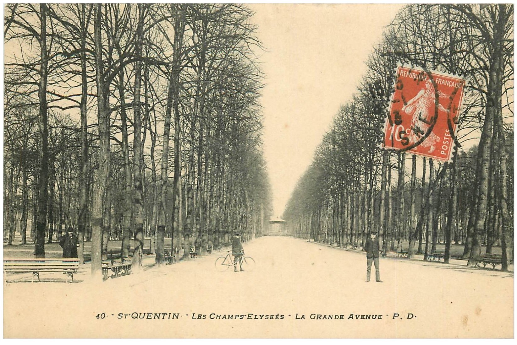 carte postale ancienne 02 SAINT-QUENTIN. Les Champs-Elysées la Grande Avenue 1913