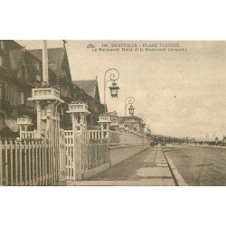 carte postale ancienne 14 DEAUVILLE. Normandy Hôtel Boulevard Cornuché