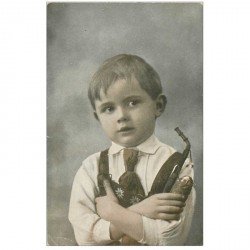 SUISSE. Jeune fumeur de pipe 1919