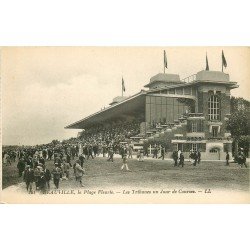 carte postale ancienne 14 DEAUVILLE. Hippodrome. Champ de Courses les Tribunes Jour de Courses