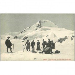 SUISSE. Jungfraufirn im Rücken der Mönch. Alpinistes Sportifs