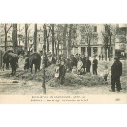 51 EPERNAY. Révolution en Champagne de 1911. Etat de siège des Cuirassiers sur le Jard