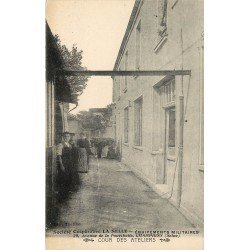 94 CHAMPIGNY. Cour Ateliers Coopérative La Selle équipements militaires 29 Av de la Fourchette