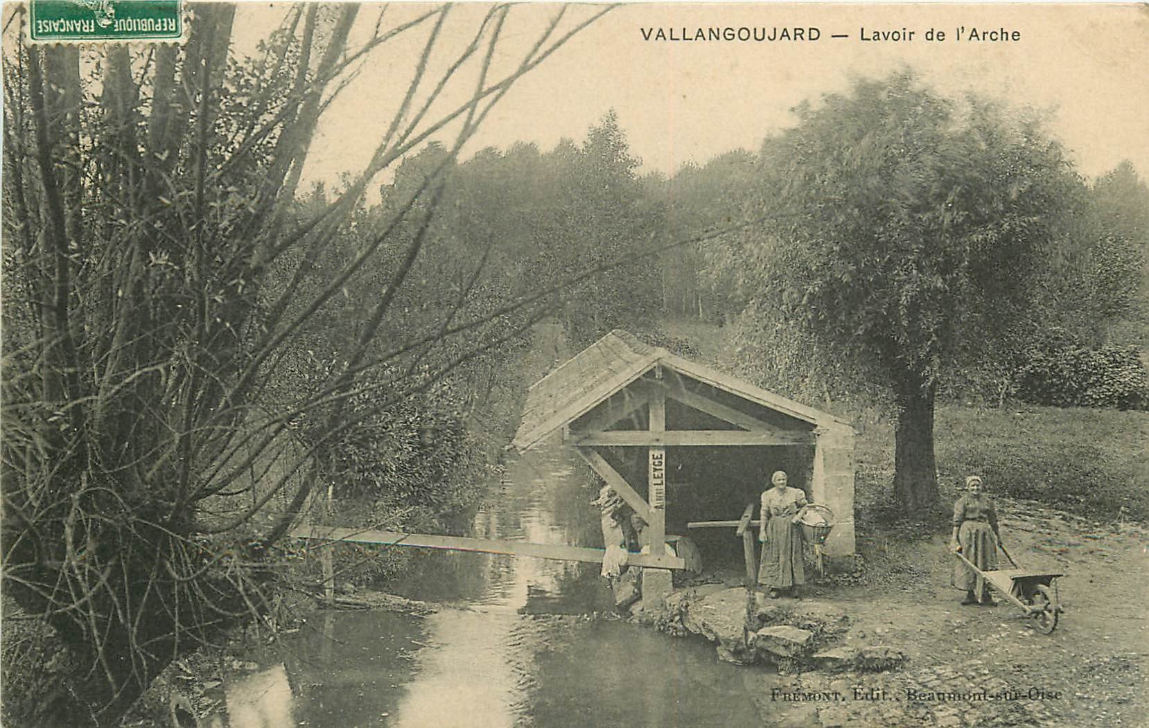 95 VALLANGOUJARD. Lavandières Laveuses au Lavoir de l'Arche 1909