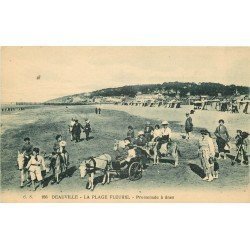 carte postale ancienne 14 DEAUVILLE. La Plage Promenades à ânes 1922