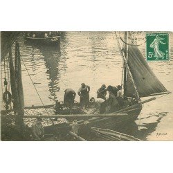 76 DIEPPE. La Pêche aux Harengs vers 1909