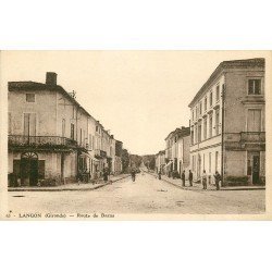 33 LANGON. Route de Bazas et Place Maubec