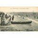 carte postale ancienne 14 DEAUVILLE. La Plage. Partie de Canotage