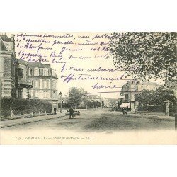 carte postale ancienne 14 DEAUVILLE. Place de la Mairie 1904