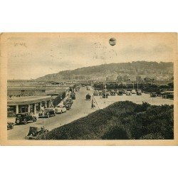 carte postale ancienne 14 DEAUVILLE. Vue vers le Port 1949 avec Ballon gonflable