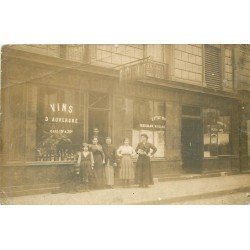 PARIS 18° Restaurant vins Café Valentin au 7 rue Dejean. Photo carte postale ancienne vers 1910