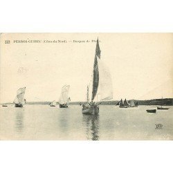 22 PERROS GUIREC. Le retour des Pêcheurs sur Barques de Pêche 1923