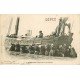 62 BERCK PLAGE. Mise à flot d'un Bateau de Pêcheurs par les Matelotes 1905
