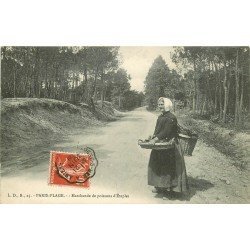 62 PARIS-PLAGE. Marchande de Poissons d'Etaples 1909