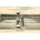 METIERS. 44 MARAIS SALANTS. La Récolte du Sel par Paludier et Paludières