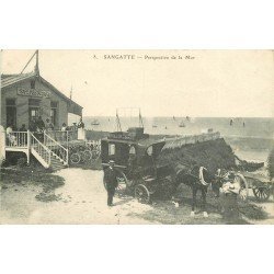 62 SANGATTE. Diligence attelage de l'Hôtel de la Place devant le Café Restaurant 1917