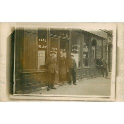 35 RENNES. Café Cayla au Quartier Sainte-Thérèse à côté du Cordonnier. Photo carte postale rare