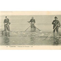 14 CABOURG. Pêcheuses de Crevettes