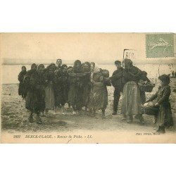 62 BERCK-PLAGE. Retour de Pêche vers 1920 Poissons et Crevettes