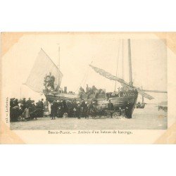 62 BERCK-PLAGE. Arrivée desPêcheurs d'un Bateau de Harengs. Collection La Sirène