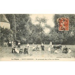 60 SAINT-GERMER. Le Repos des jeunes filles Parisiennes dans le Parc du Château 1911