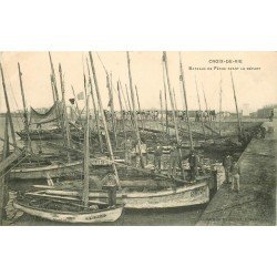 85 SAINT-GILLES-CROIX-DE-VIE. Bateaux de Pêche avant le Départ des Pêcheurs