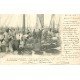 62 BOULOGNE-SUR-MER. Pêcheurs réparant leurs lignes sur le Quai 1902