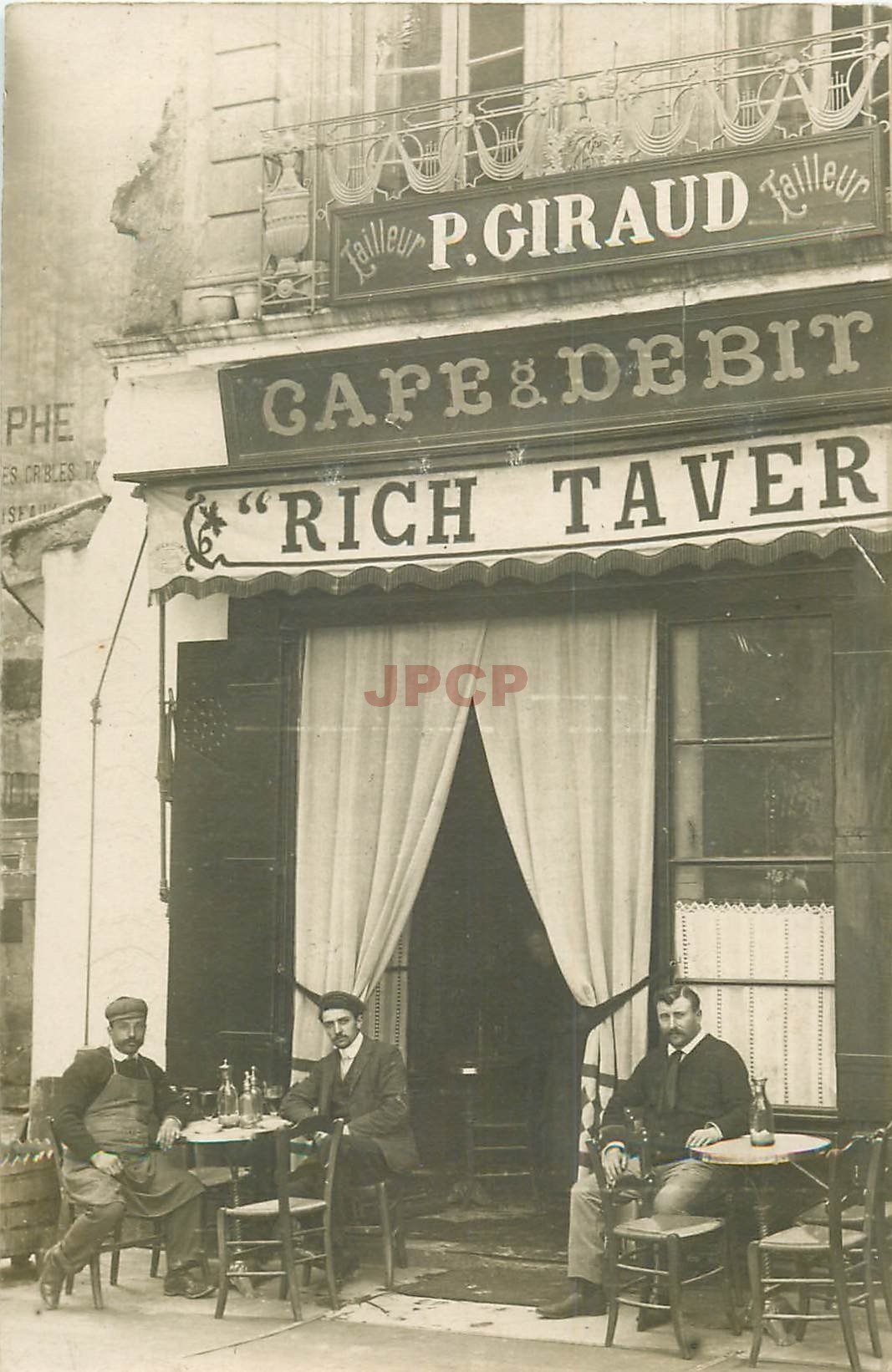 PARIS X° Café Homps et Tailleur Giraud au 14 rue du Faubourg Poissonnière. Photo carte postale ancienne