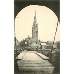 carte postale ancienne 14 CAEN. Top Promotion. Clocher Eglise Saint-Pierre et Sentinelle sur Pont-Levis