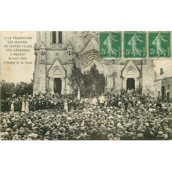 08 NEUVIZY. Eglise et Foule de la Fédération des Oeuvres de Jeunes Filles des Ardennes 1921