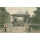 33 LIBOURNE. Facteur et son vélo sur le Kiosque à musique Square du Jardin Public 1906