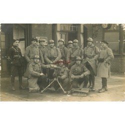 WW WESTERHOLT. Militaires de garde à la Gare avec mitrailleuse. Photo carte postale 1923