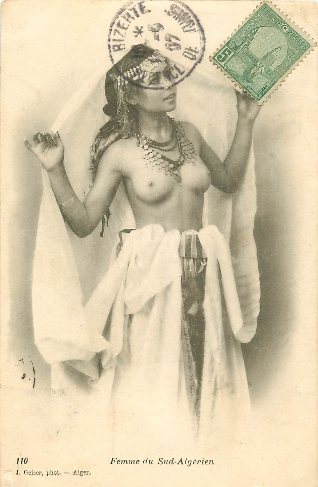 WW ALGERIE. Femme du Sud-Algérien aux seins nus 1907