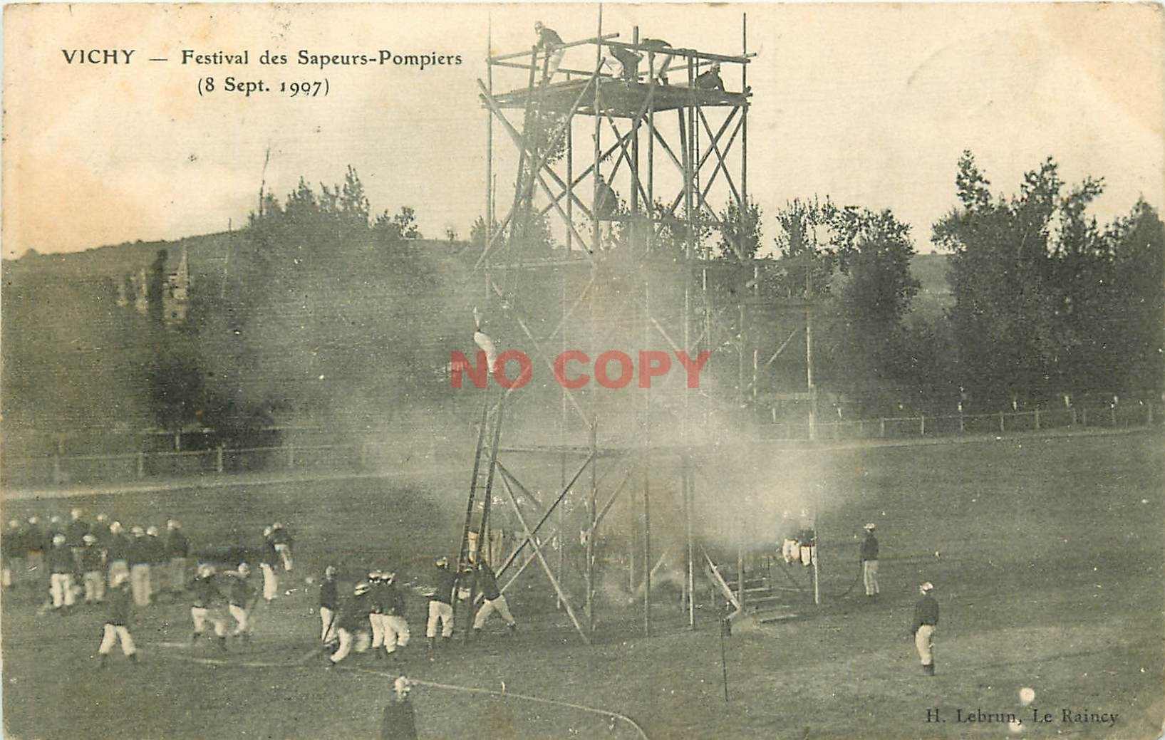 WW 03 VICHY. Festival des Sapeurs-Pompiers sur échaffaudage 1907