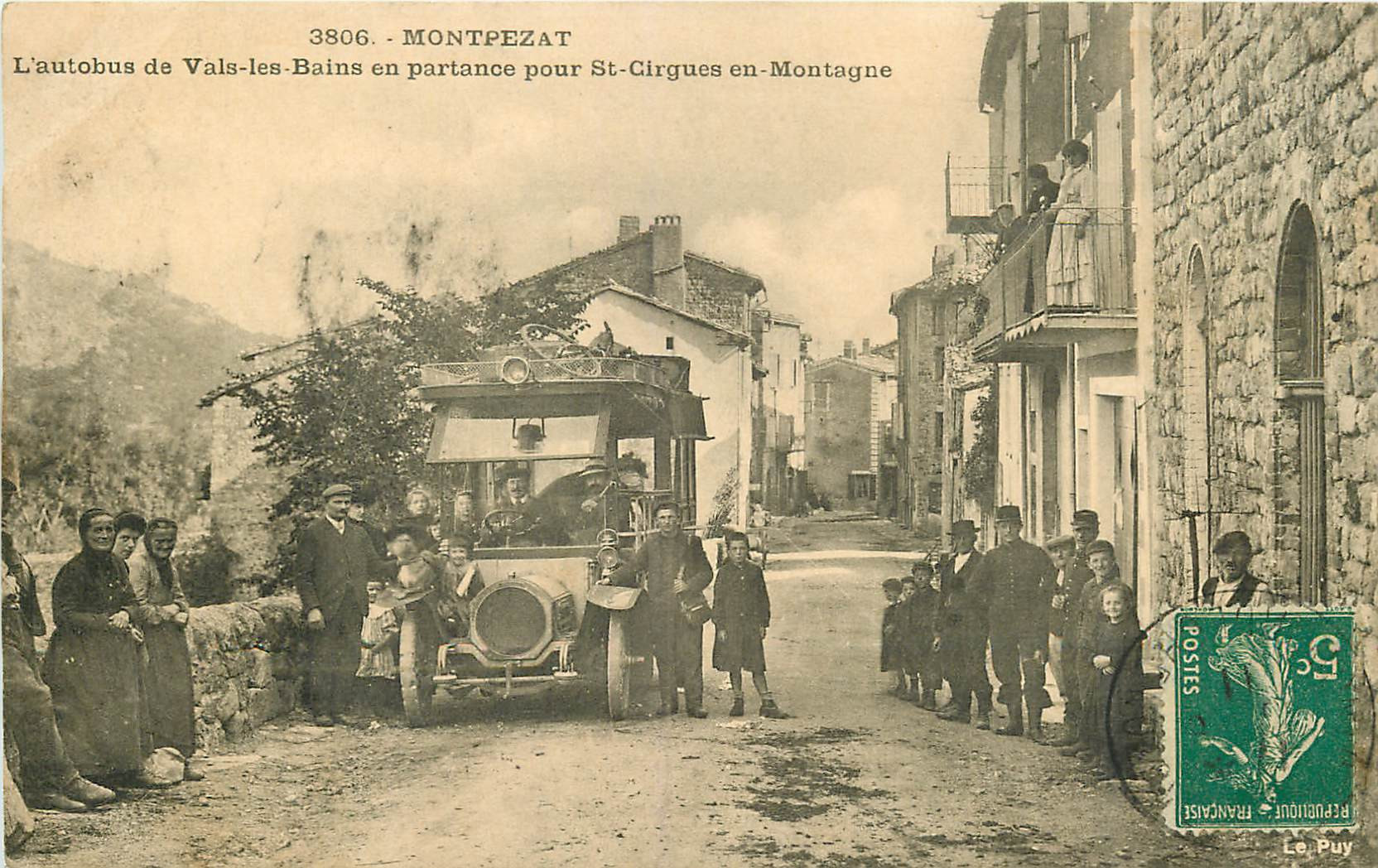 WW 07 MONTPEZAT. Autobus de Vals-les-Bains en partance pour Saint-Cirgues-en-Montagne 1911