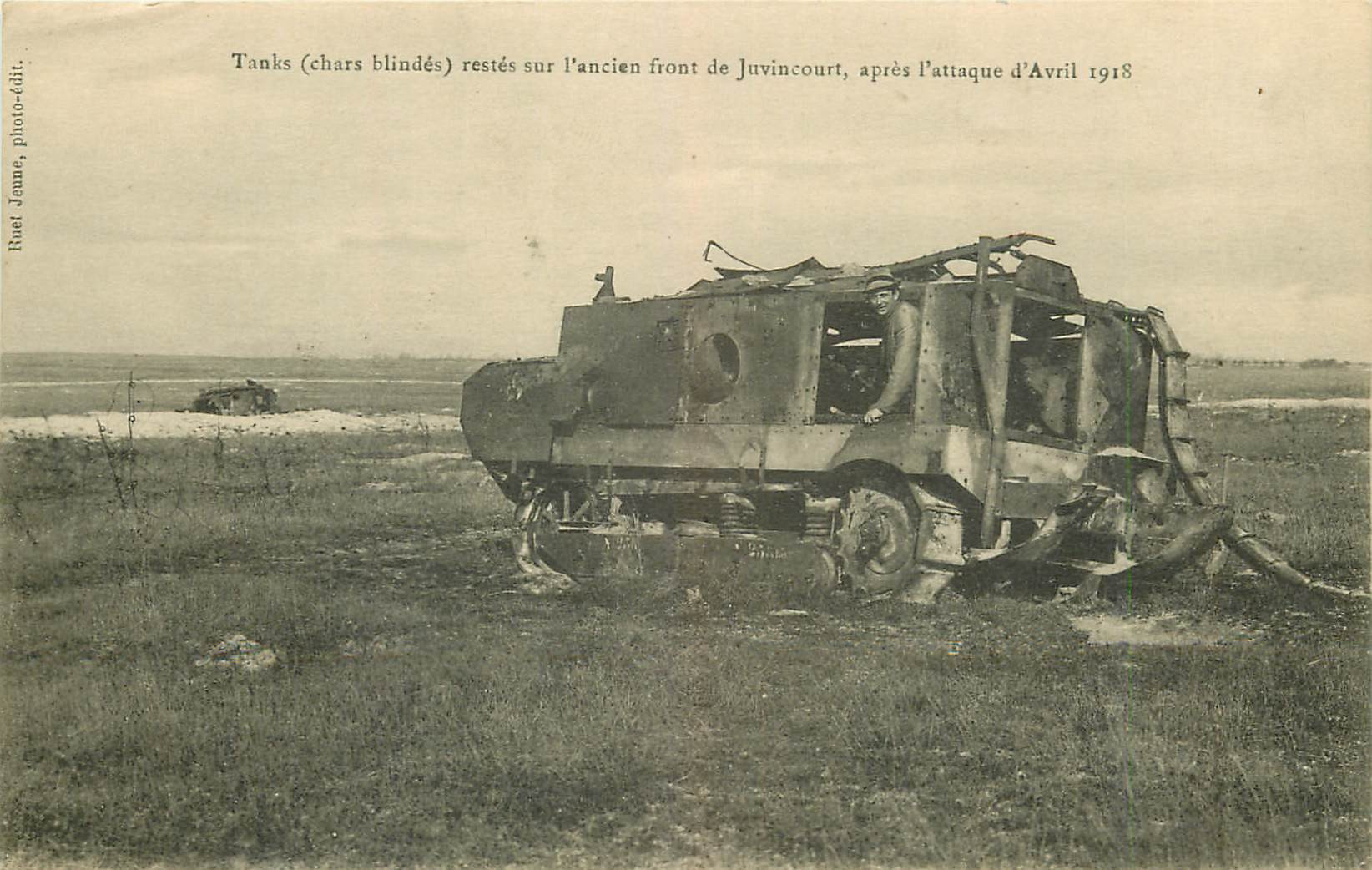 WW 02 JUVINCOURT. Tanks chars blindés restés sur l'ancien front Guerre 1918