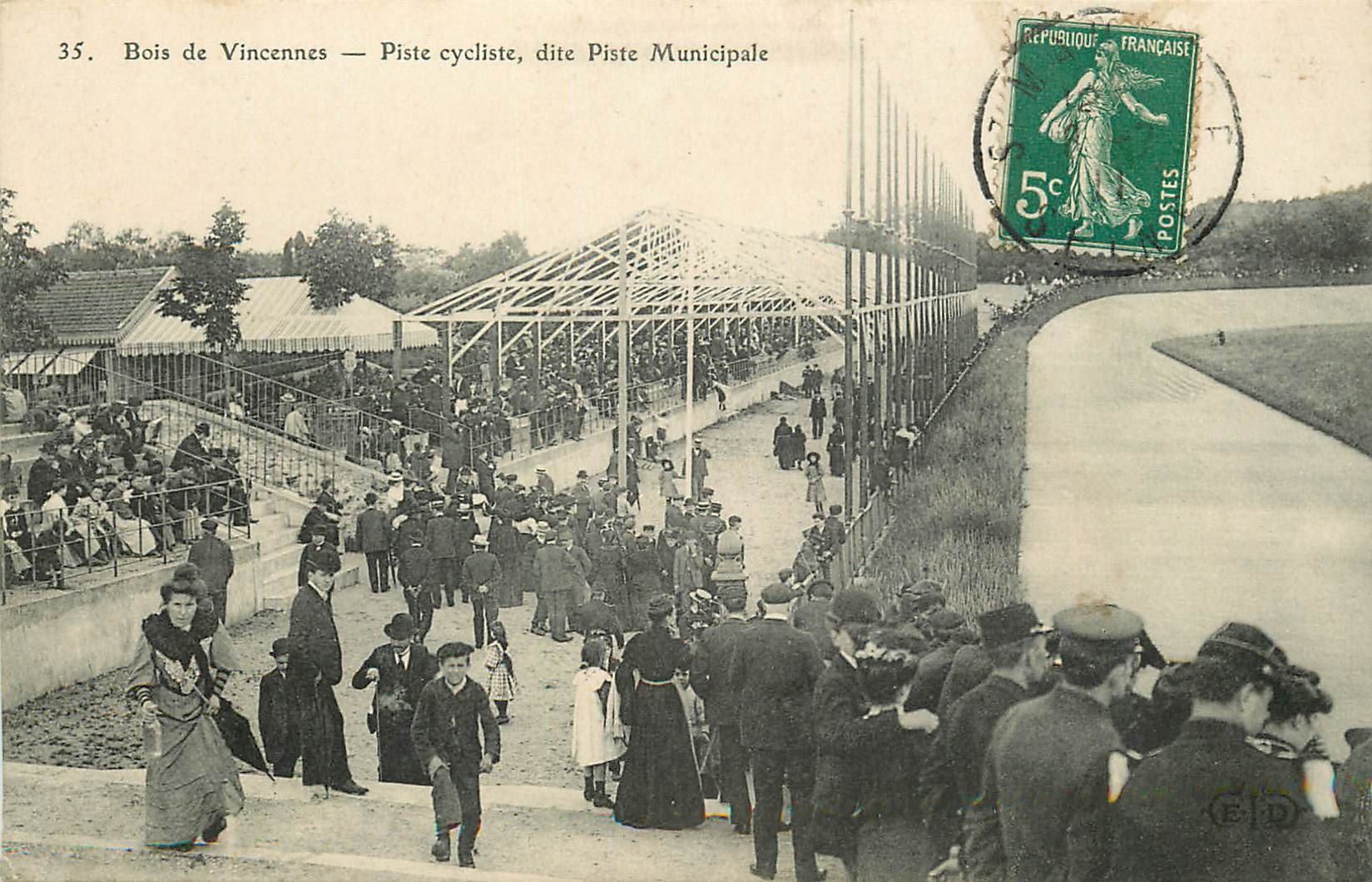 WW SPORTS Cyclisme. Au Bois de Vincennes (94) la Piste Municipale 1911