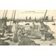 29 DOUARNENEZ. Préparatifs pour la Pêche sur les Quais du Grand Port 1906