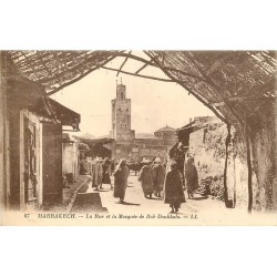 WW MARRAKECH. Rue et Mosquée de Bab Doukkala