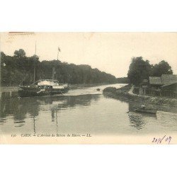 carte postale ancienne 14 CAEN. Top Promotion Arrivée du Bateau du Havre et Rameur en barque 1907